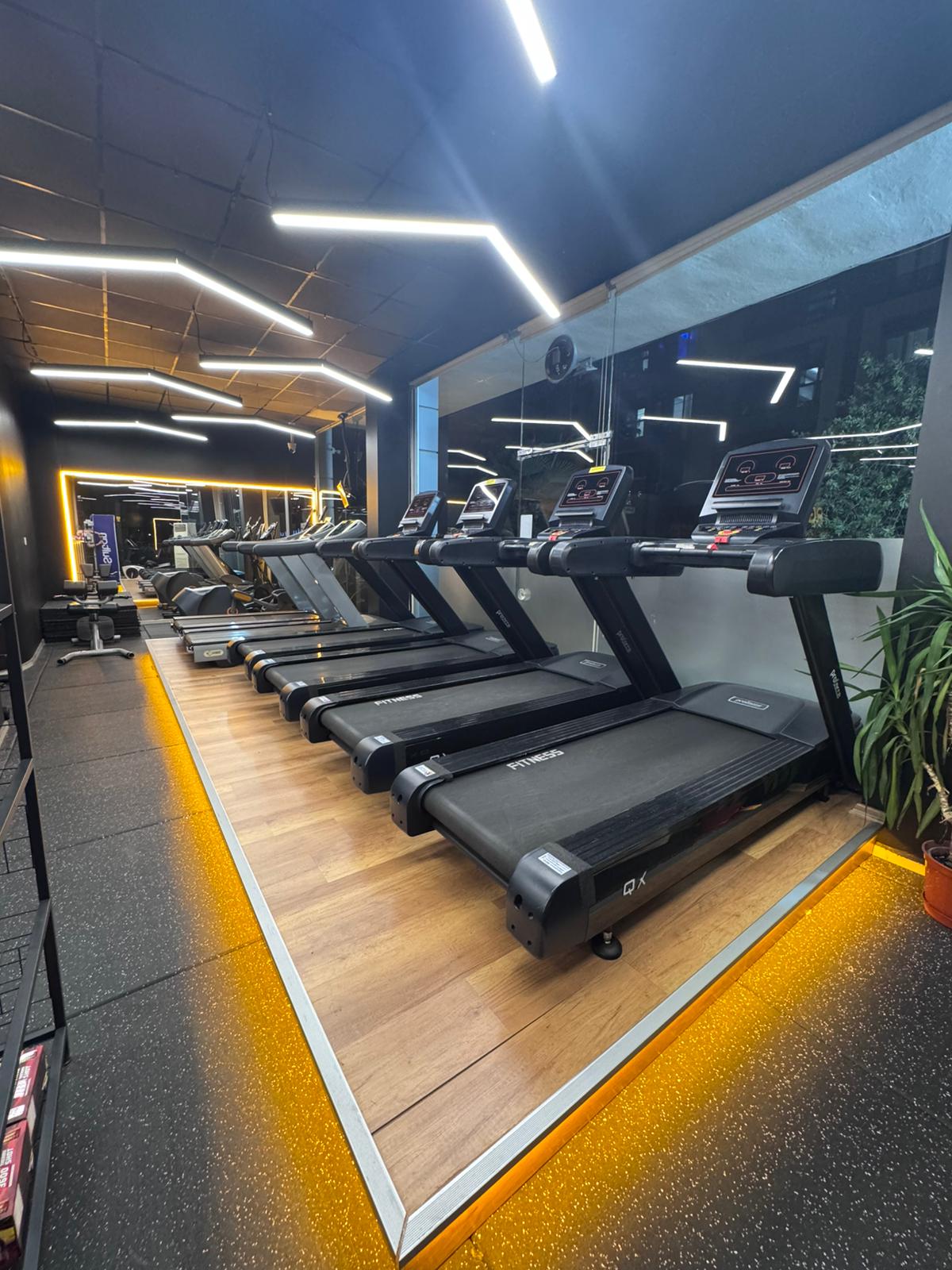 Synergy Fitness Buca Üst Kat Antrenman Alanı